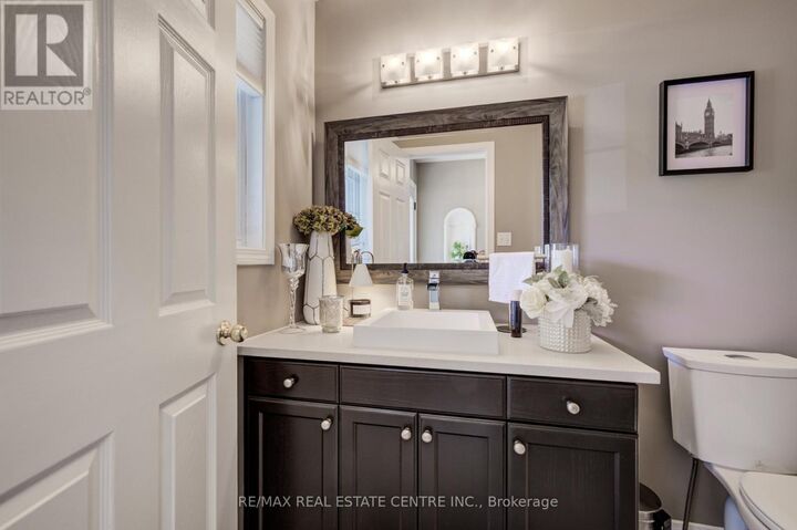 Property Photo:  101 Edgemere Drive  ON N1P 1E9 