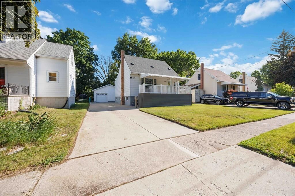 Property Photo: 1094 Willa Drive ON N7S 1T2