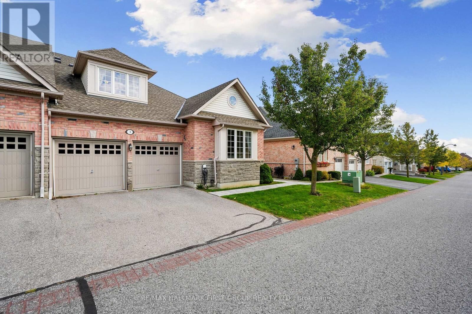 Property Photo:  3 Potts Lane  ON L1A 0A4 