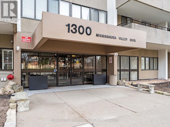 Property Photo:  1300 Mississauga Valley Boulevard 1403  ON L5A 3S8 