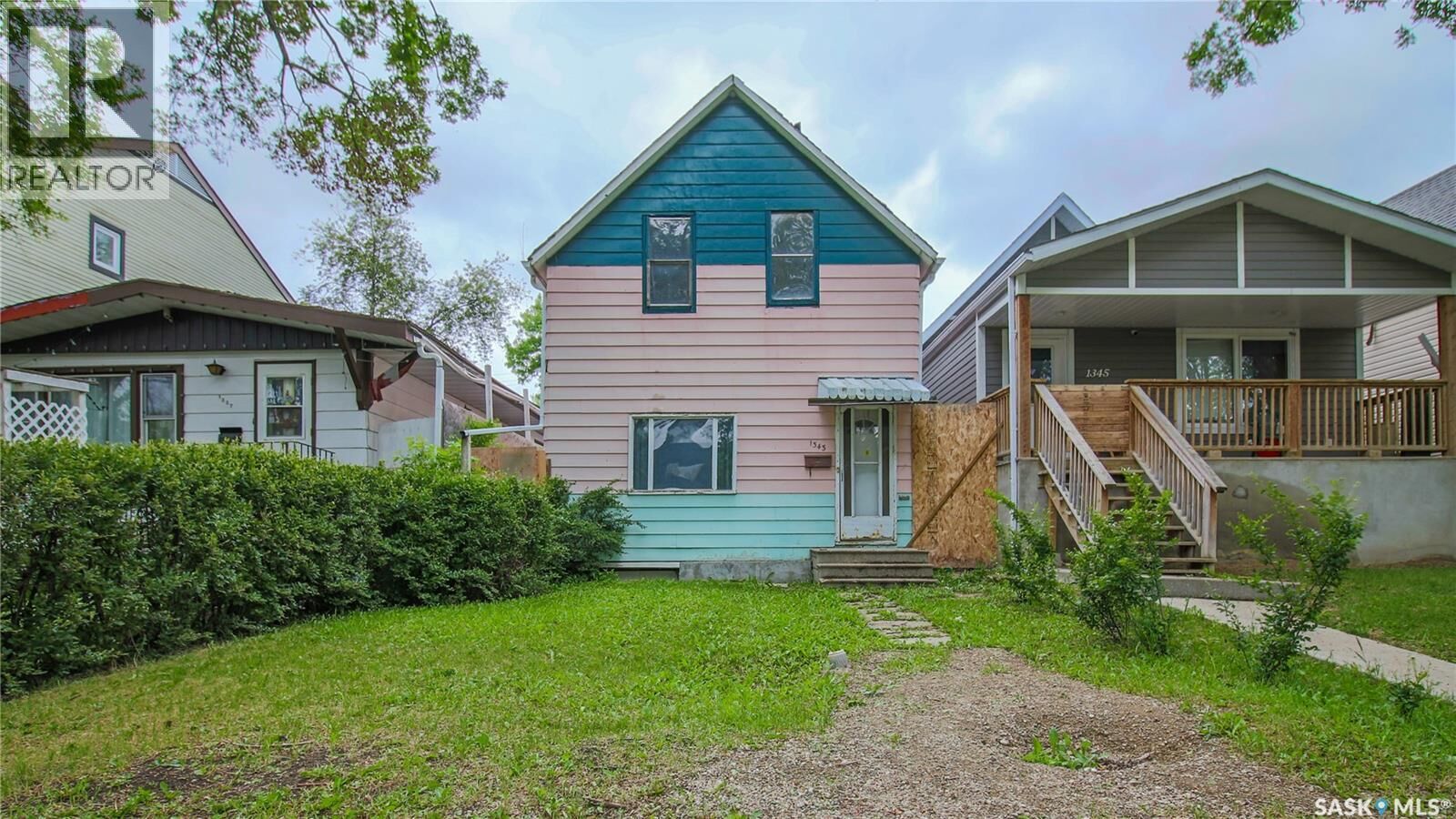 Property Photo:  1343 Rae Street  SK S4T 2C4 