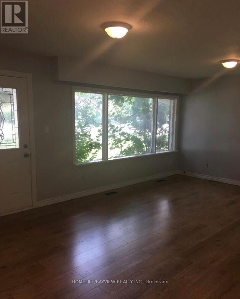Property Photo: 969 Davis Drive ON L3Y 2R7