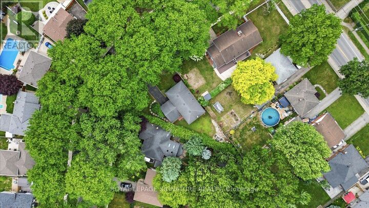 Property Photo:  6011 Theresa Street  ON L2J 2A4 
