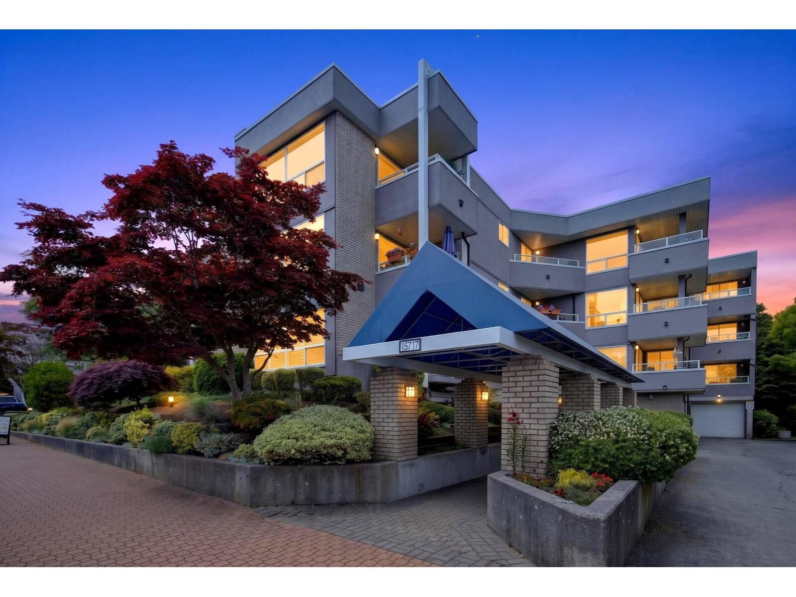 Property Photo: 15717 Marine Drive 202 BC V4B 1E4
