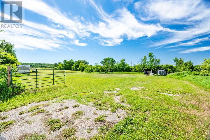 Property Photo:  112 Cornerview Road  ON K0J 1K0 