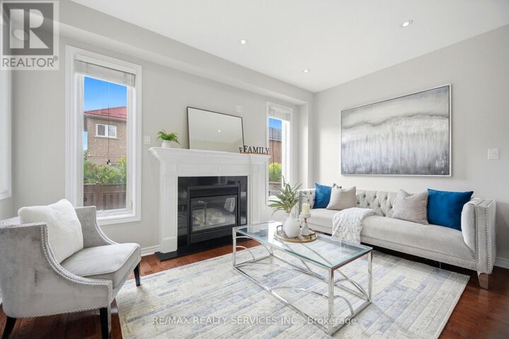 Property Photo: 16 Lagrotto Road ON L6V 4S7