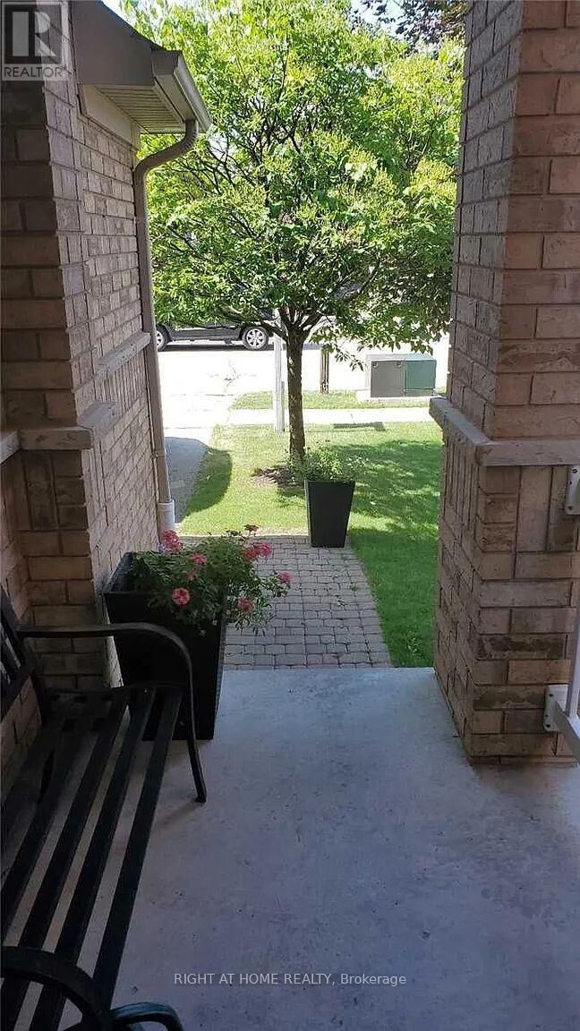 Property Photo:  5617 Raleigh Street  ON L5M 7E4 