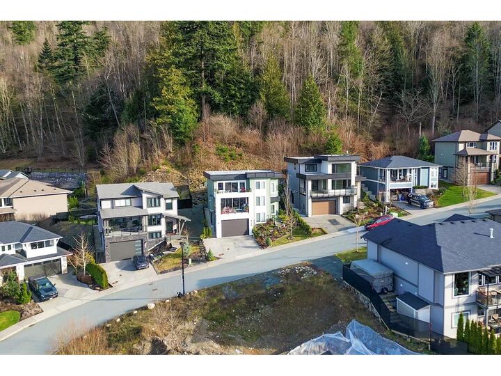 Property Photo: 5510 Maclachlan Place BC V2R 0P3