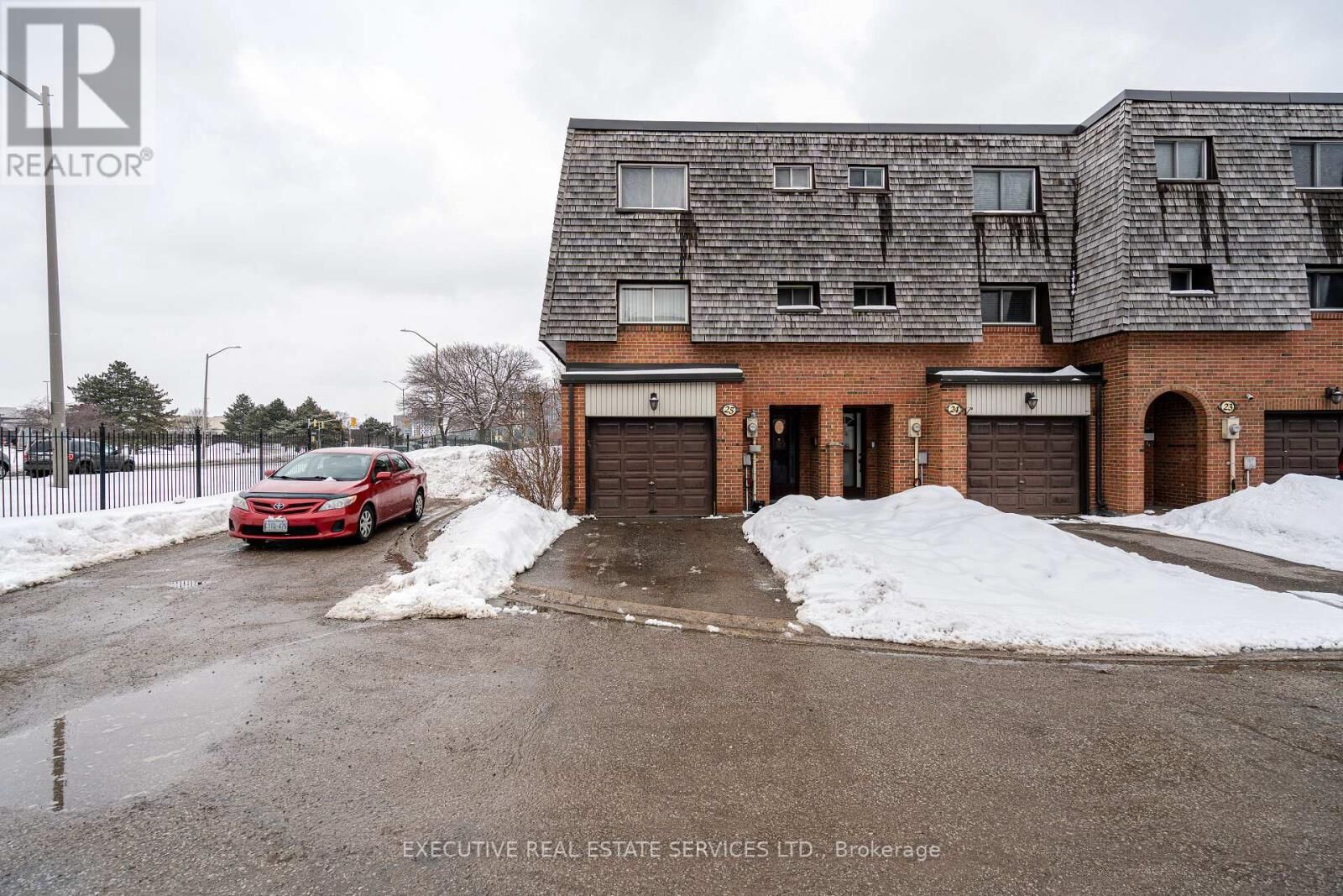 Property Photo: 25 Briar Path ON L6T 2A2