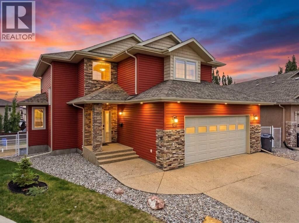 Property Photo: 30 Lawson Close AB T4R 0H4