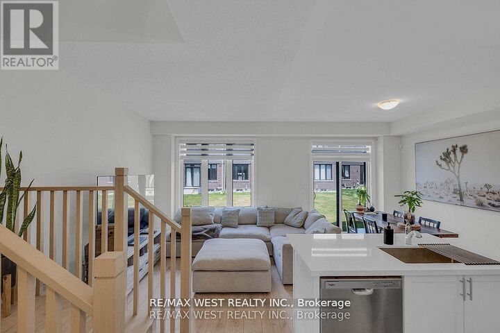 Property Photo:  16 Hickey Lane  ON K9V 0T2 