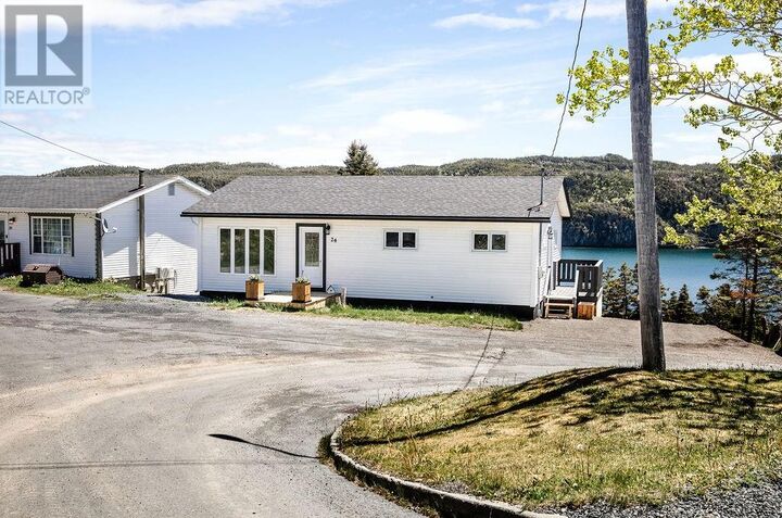 Property Photo: 24 Cabot Lane NL A0B 2G0