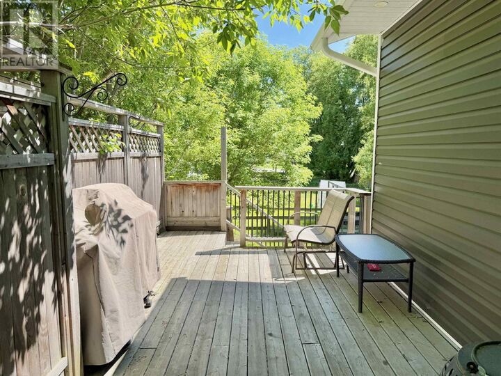 Property Photo:  73 Norman Drive  ON P9N 3T2 