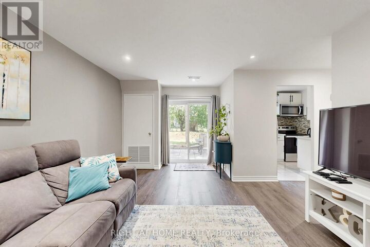 Property Photo:  2001 Bonnymede Drive 172  ON L5J 4H8 