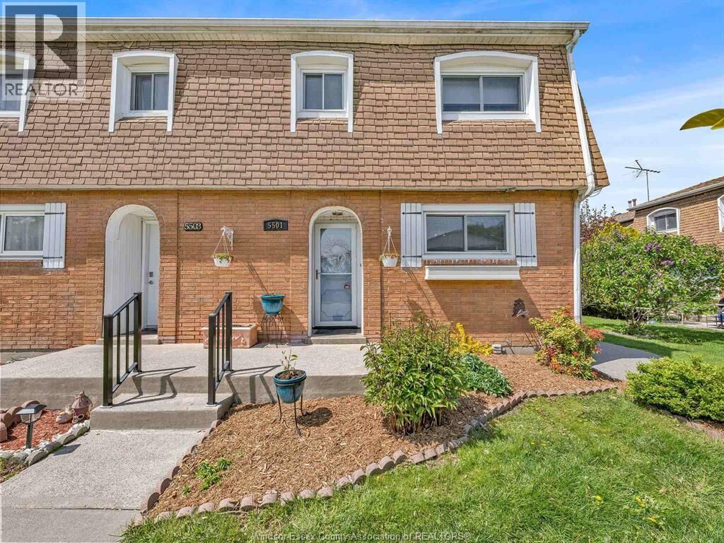 Property Photo:  5501 Empress Street  ON N8T 3B2 