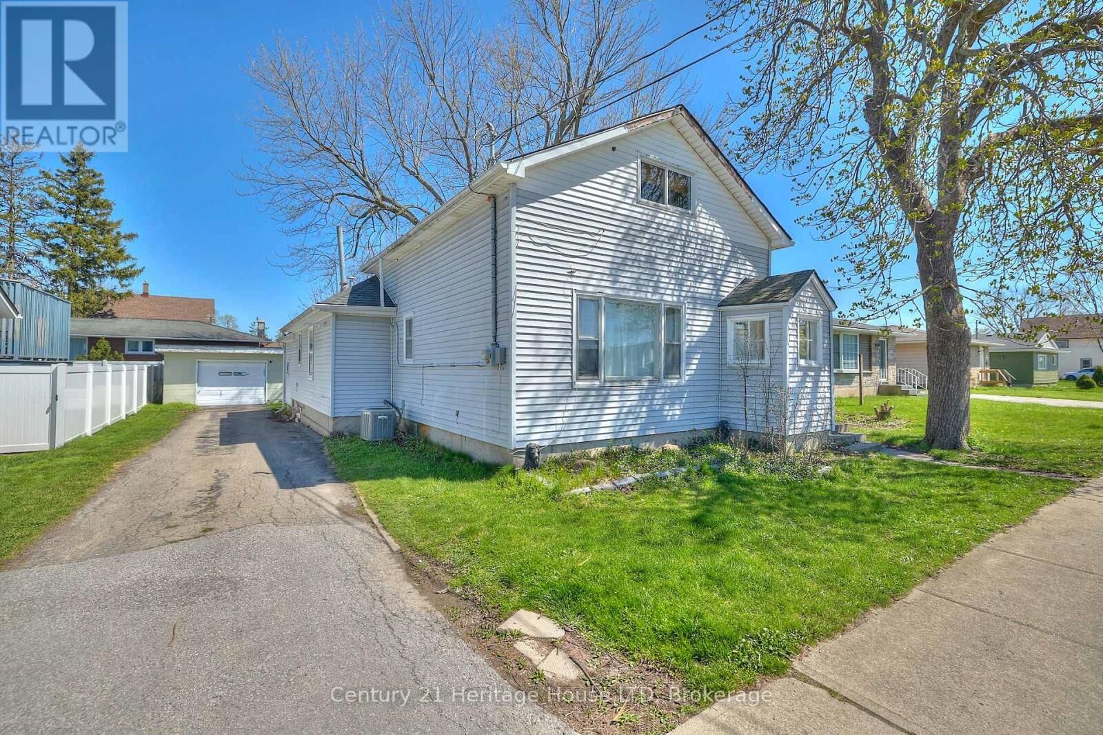 Property Photo:  47 Concession Road  ON L2A 4G6 