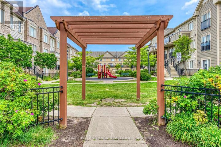 Property Photo:  2891 Rio Court 121  ON L5M 0S3 
