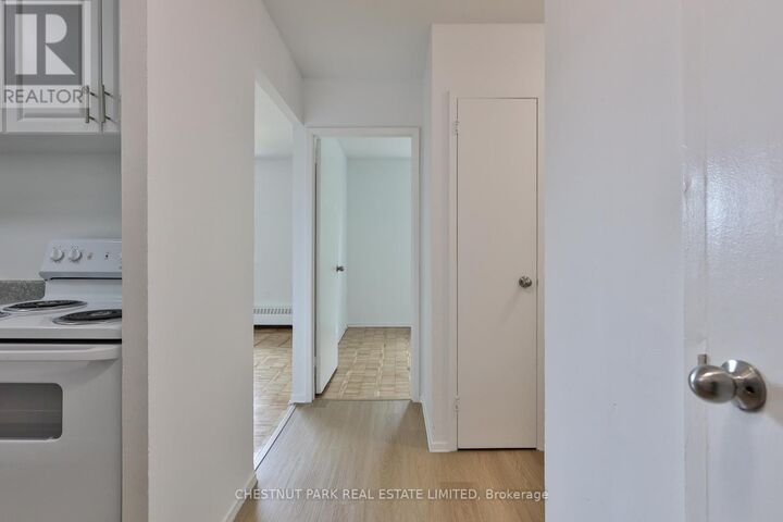 Property Photo: 888 Glen Street 525 ON L1J 5Z4