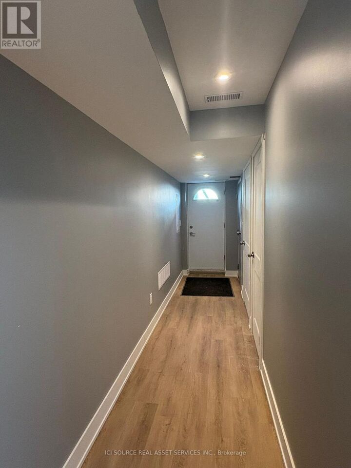Property Photo: 822 Ossington Avenue ON M6G 3V1