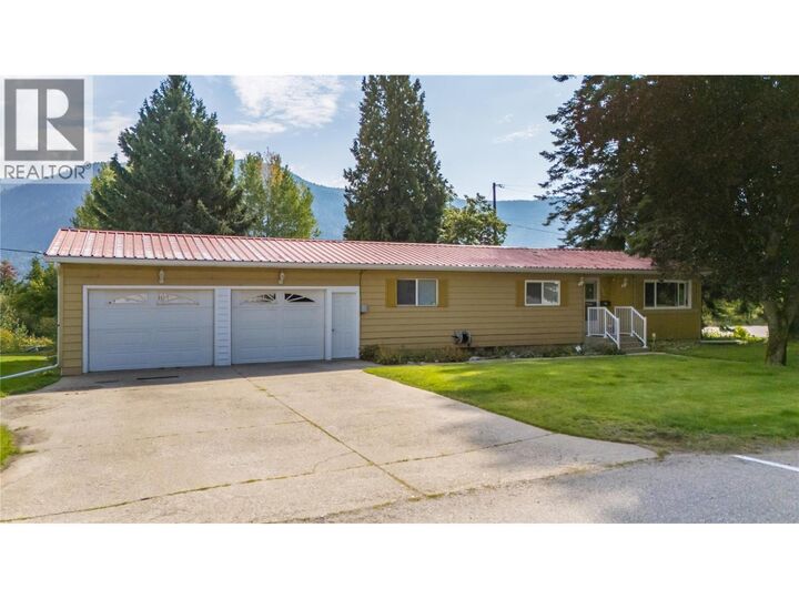 Property Photo: 2625 6th Avenue BC V1N 2W3
