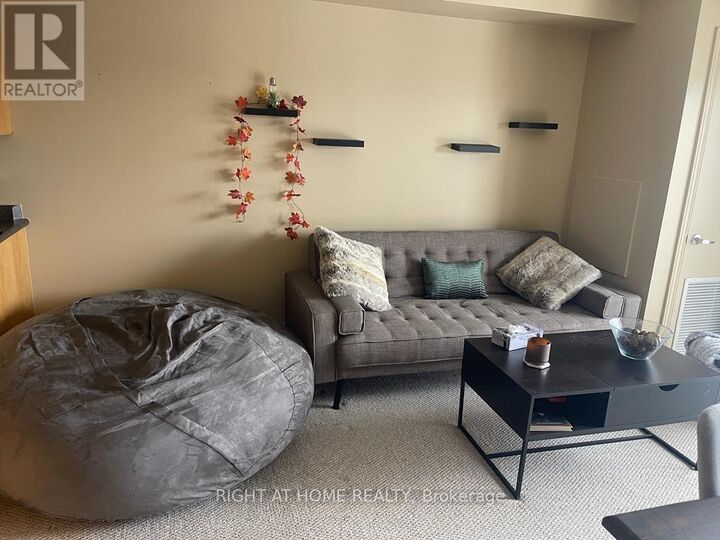 Property Photo:  41 Goodwin Drive 404  ON N1L 0E7 