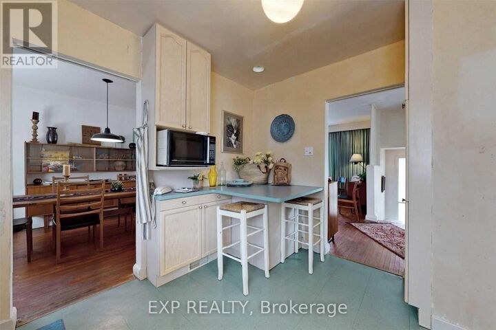Property Photo:  1 Guytoi Court  ON M3C 1Y1 
