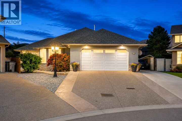 Property Photo:  996 Arlington Court  BC V2B 8T4 
