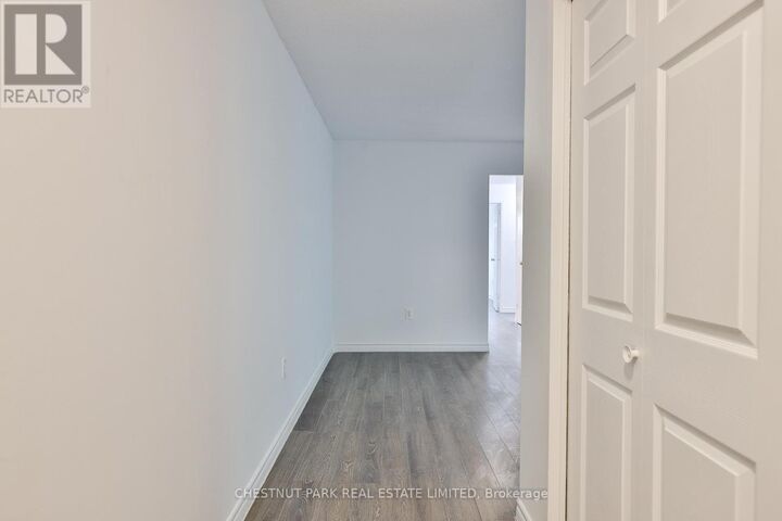Property Photo: 900 Glen Street 218 ON L1J 5Z4