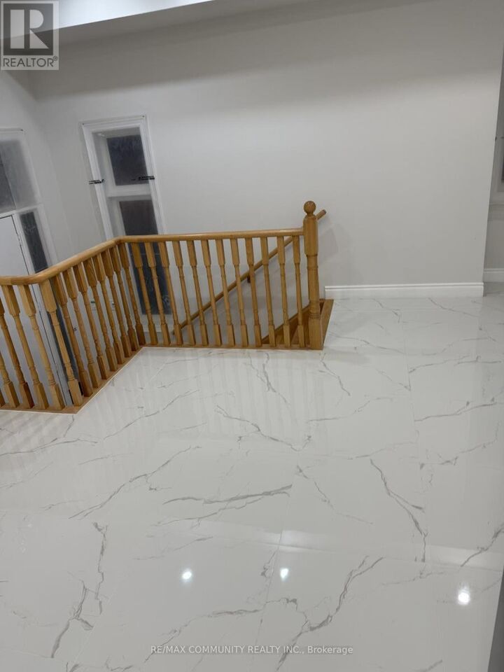 Property Photo: 387 Tennant Circle ON L4H 5L2