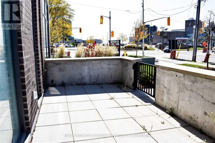 Property Photo:  128 Fair View Mall Drive 101  ON M2J 0E8 