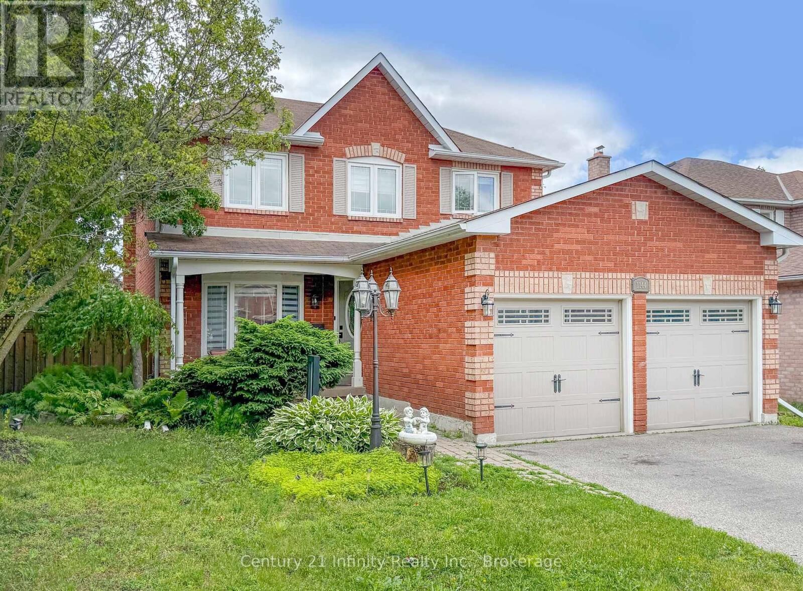 Property Photo: 1144 Thimbleberry Circle ON L1K 2H1