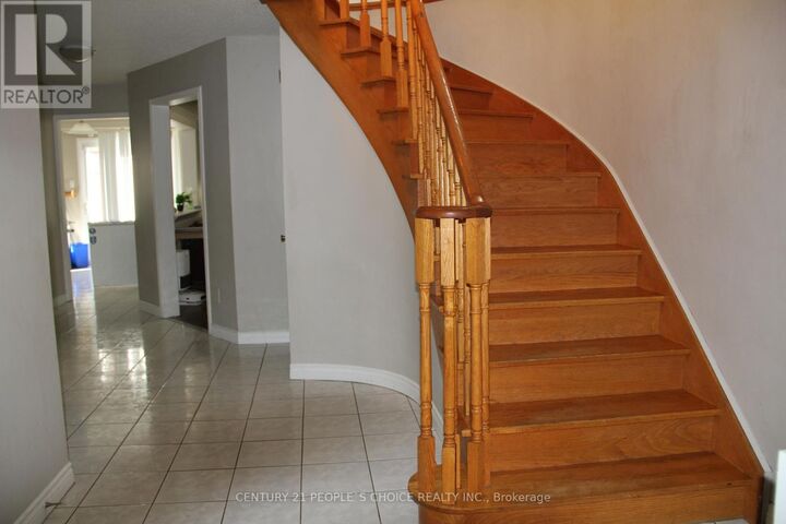 Property Photo: 4339 Radisson Crescent ON L5M 4C2