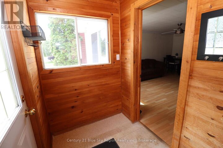 Property Photo:  463 McLeod Street  ON P1B 5S7 