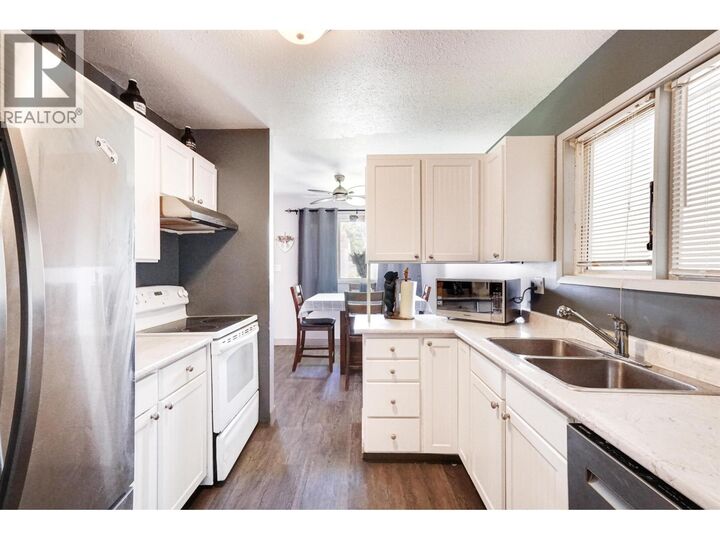 Property Photo: 16 Carswell Street BC V8C 1B3