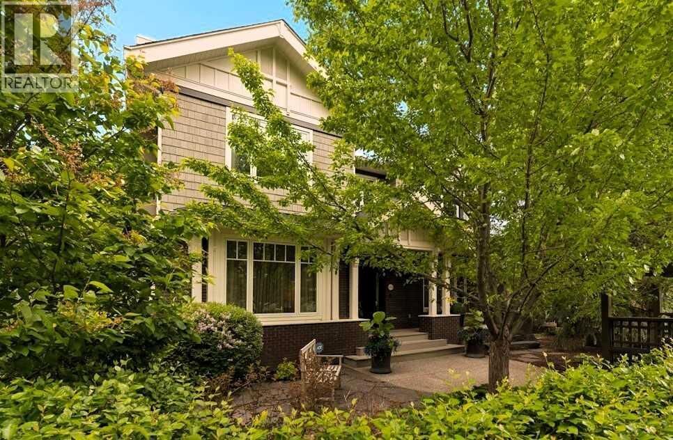 Property Photo: 3028 3 Street Southwest AB T2S 1V1