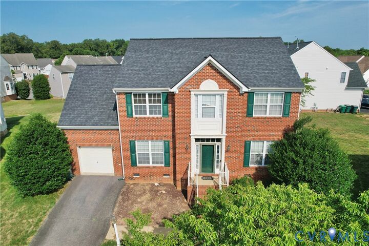 Property Photo: 1404 Windrow Court VA 23223