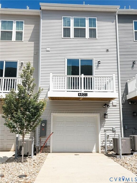 Property Photo:  4821 Cloverleigh Drive  VA 23112 