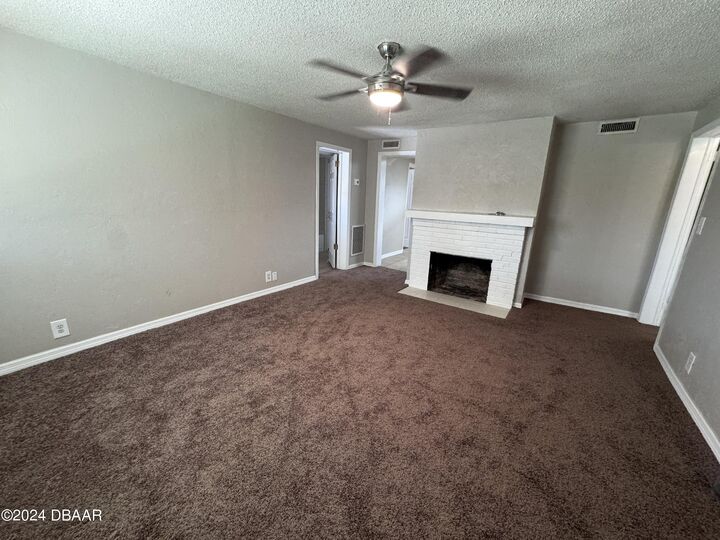 Property Photo:  1304 Holly Avenue  FL 32117 