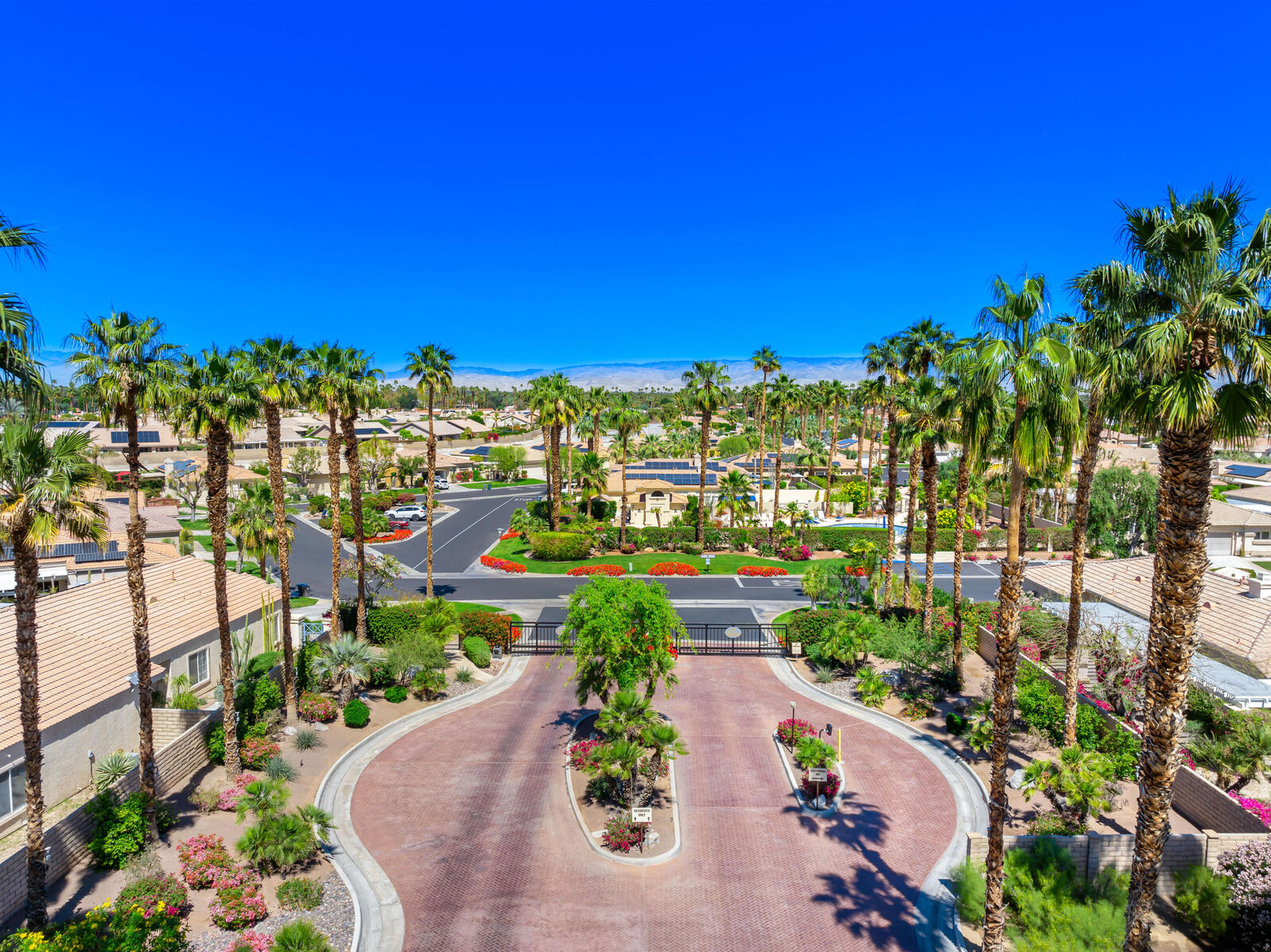 Property Photo: 23 Vistara Drive CA 92270