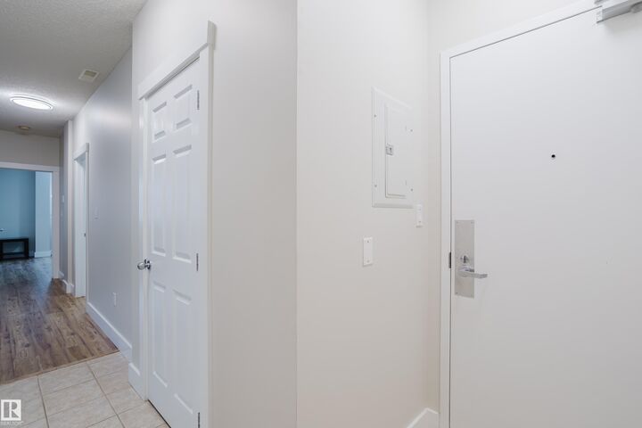 Property Photo: 9919 105 Street NW 407 AB T5K 1B1