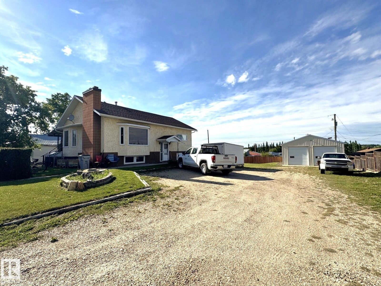 Property Photo:  4722 48 Avenue  AB T0E 0T0 
