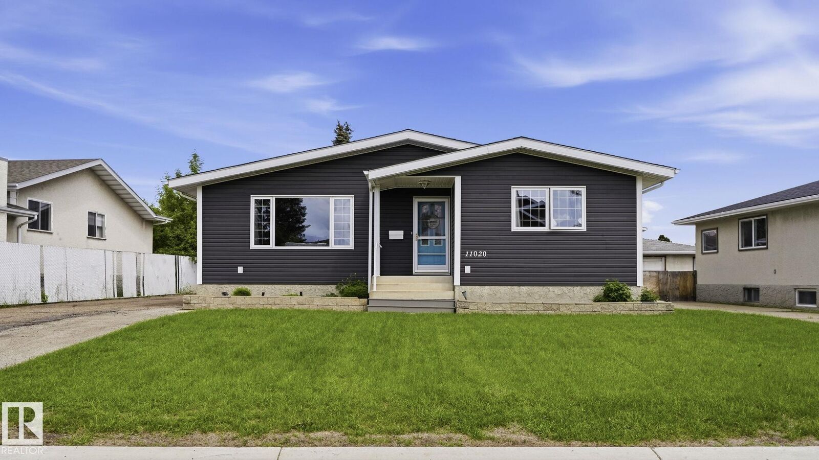 Property Photo:  11020 162A Avenue NW  AB T5X 2A1 