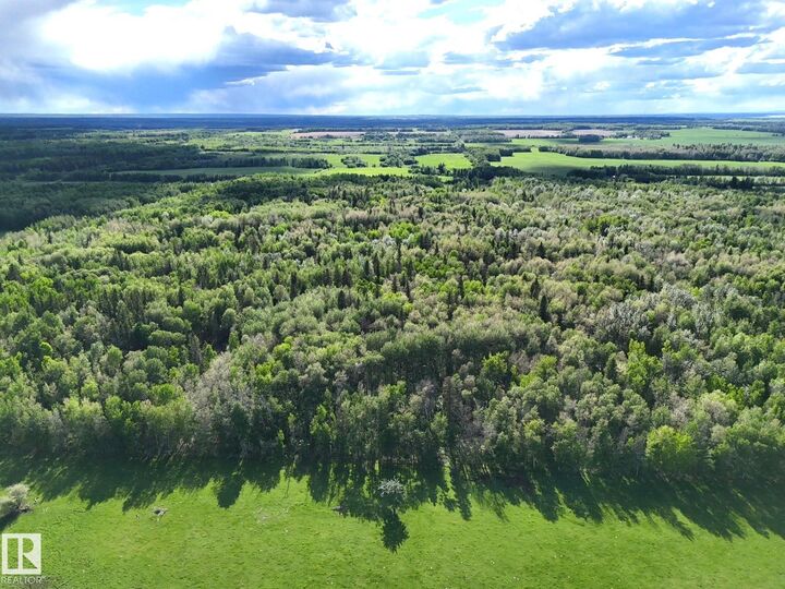 Property Photo:  Twp 530 Rrd 83  AB T0E 0T0 