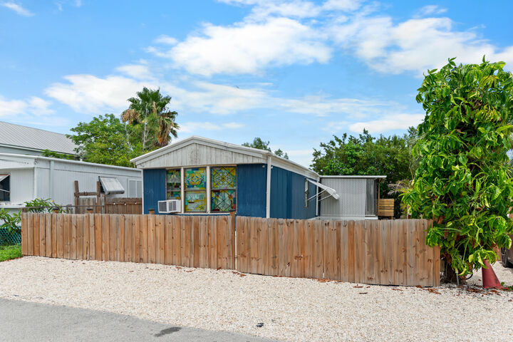 Property Photo:  17 Palm Drive  FL 33040 