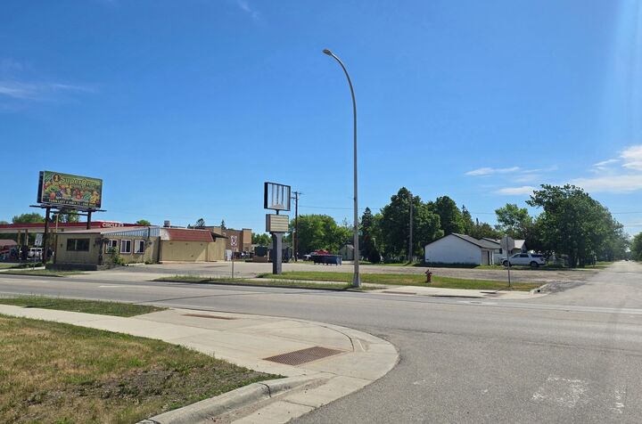 Property Photo:  1525 2nd Avenue W  MN 56649 