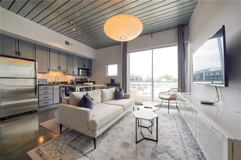 Property Photo:  620 Glen Iris Drive NE 506  GA 30308 