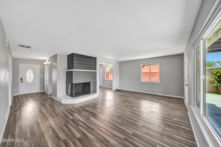 Property Photo: 44703 E 2nd St. East Street CA 93535
