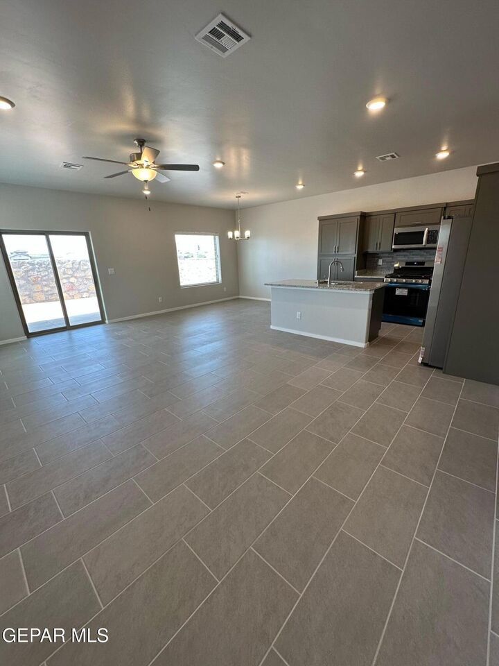 Property Photo: 5704 Adamsville Avenue TX 79934