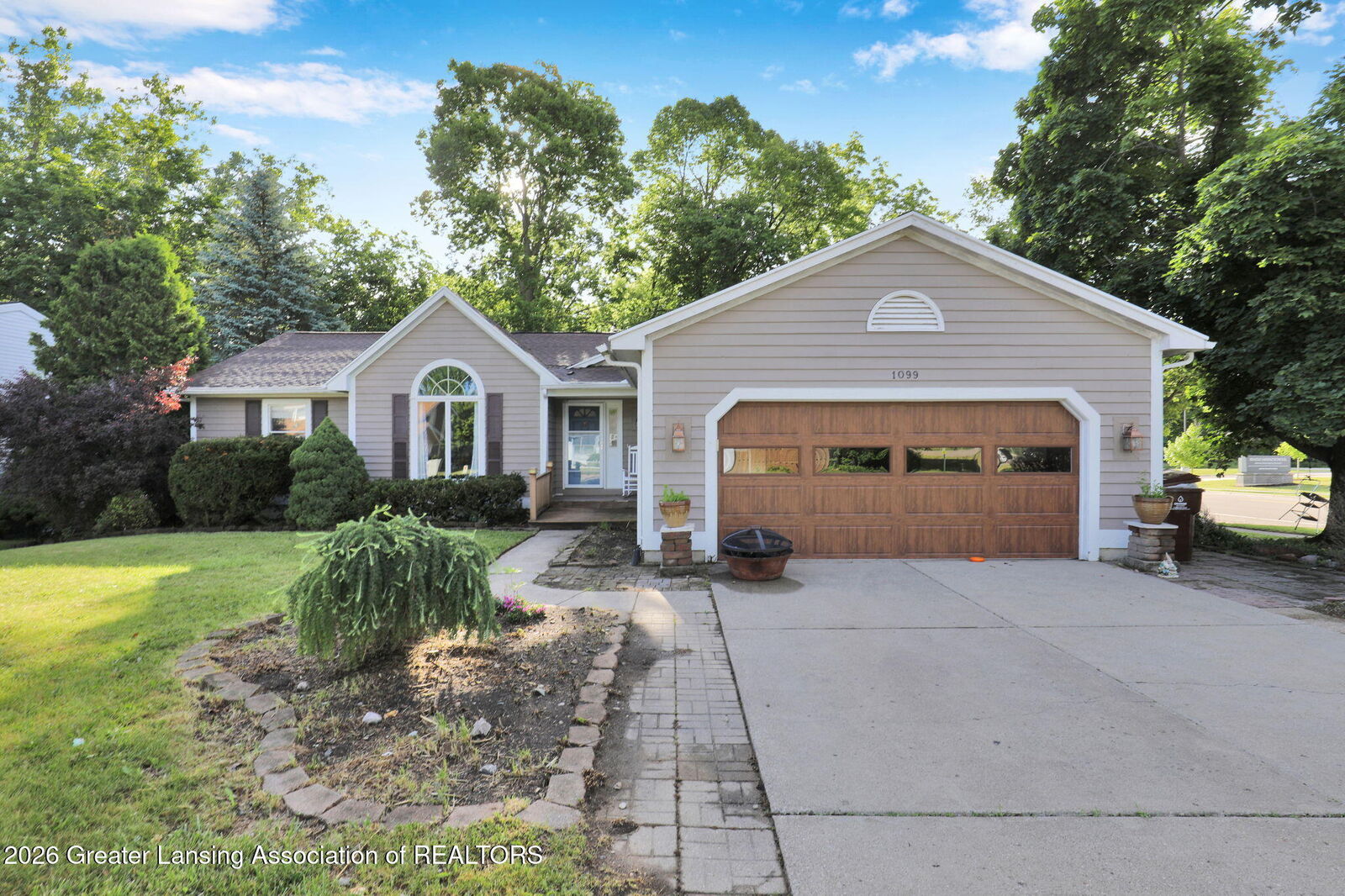 Property Photo:  1099 Brookside Drive  MI 48837 