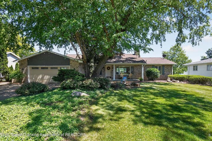 Property Photo: 1005 W Geneva Drive MI 48820